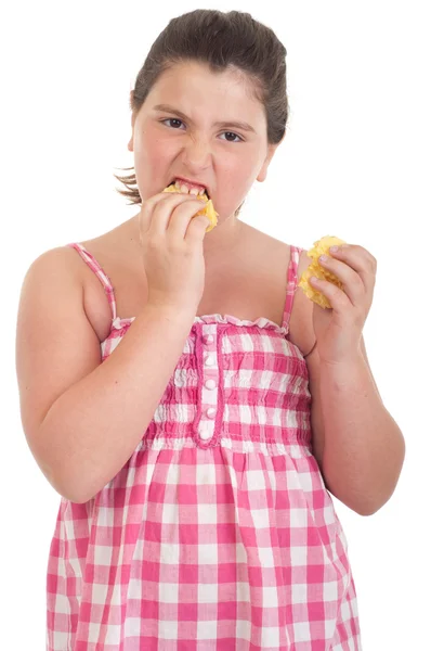 Lány eszik chipek — Stock Fotó
