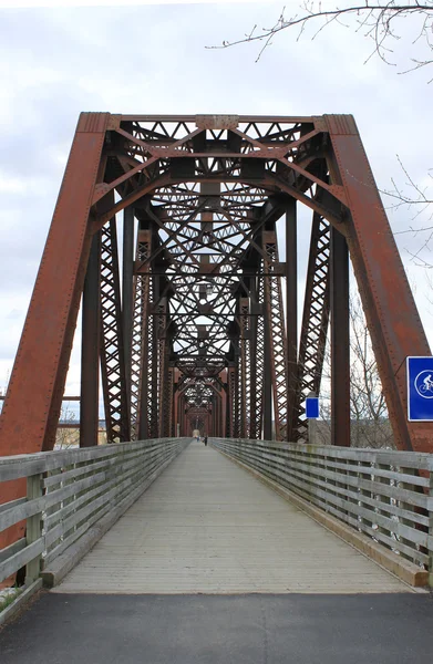 Zwiedzanie mostu w fredericton — Zdjęcie stockowe