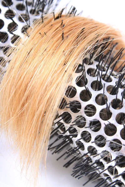 Κέρλινγκ μαλλιά βούρτσα και η ξανθιά — Φωτογραφία Αρχείου