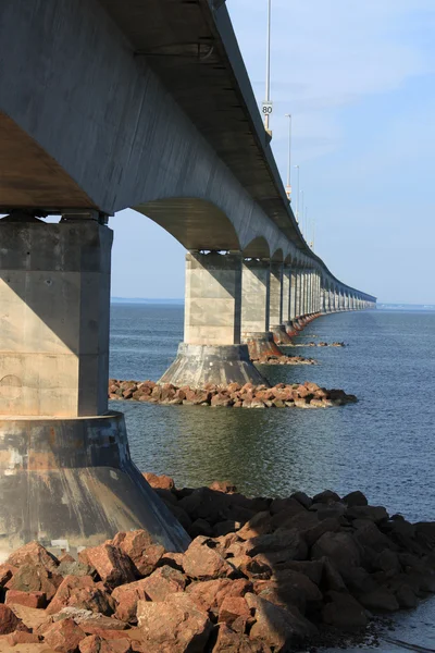 プリンス ・ エドワード島へコンフェデレーション橋 — ストック写真