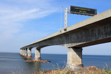 Confederation Bridge to Prince Edward Island clipart