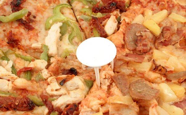Pizza de perto — Fotografia de Stock