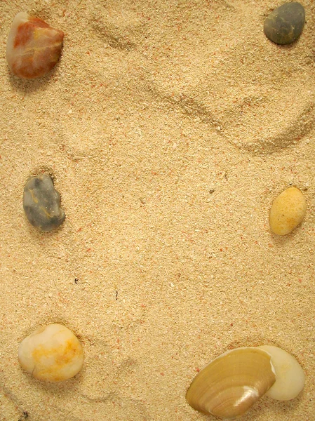 Песок и камни — стоковое фото