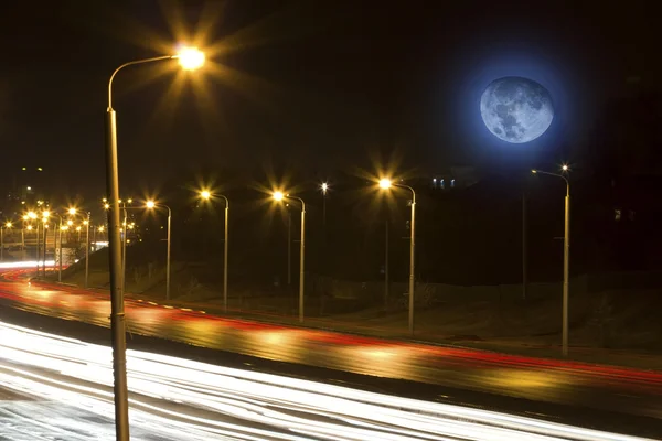 Gece sokak kentsel yol — Stok fotoğraf