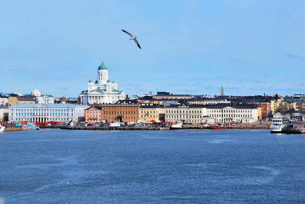 Vue d'Helsinki depuis la mer — Photo