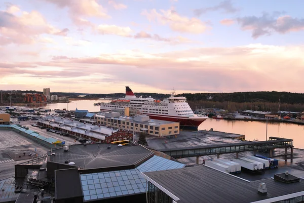 Port morski z Turku. Finlandia — Zdjęcie stockowe