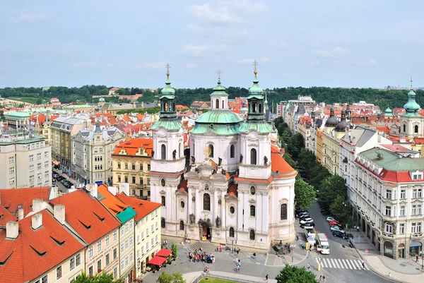 Praga. San Nicola nella Piazza della Città Vecchia — Foto Stock