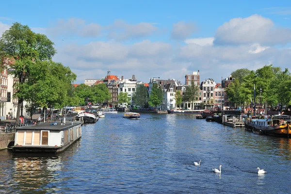 Amsterdam. de rivier Amstel — Stockfoto