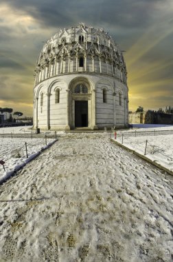 vaftizhane olarak piazza dei miracoli, pisa