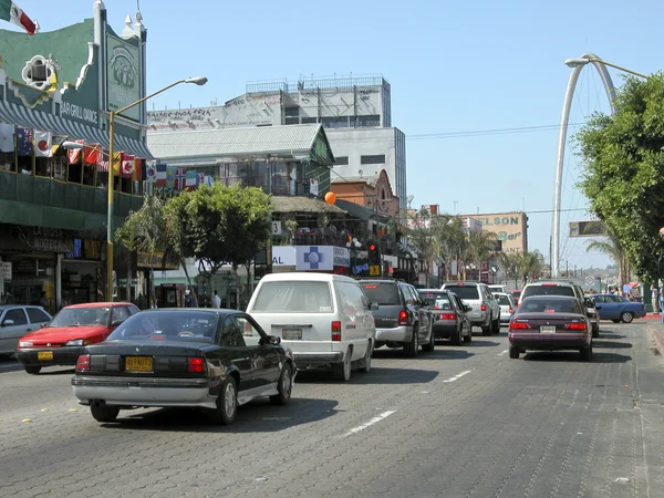 Samochody zablokowany w ruchu tijuana, Meksyk — Zdjęcie stockowe