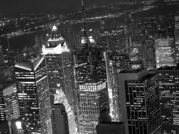 Нічний вид на місто Нью-Йорк — стокове фото