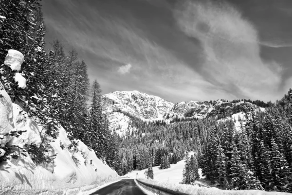 Snö på Dolomiterna, Italien — Stockfoto