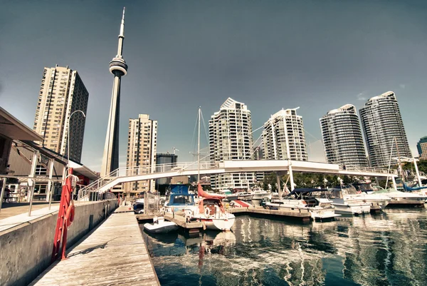 Перегляд Торонто від пристані — стокове фото