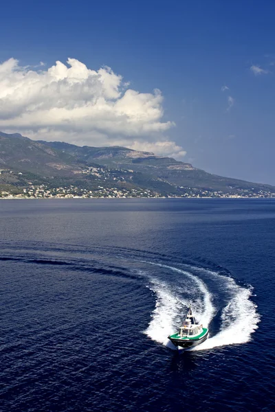 Statek obudzić, Korsyka — Zdjęcie stockowe