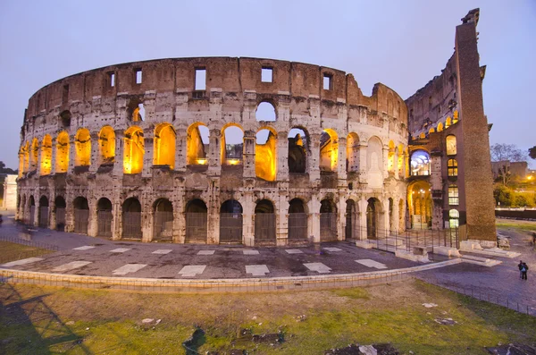 Colosseo di notte, Roma — Foto Stock