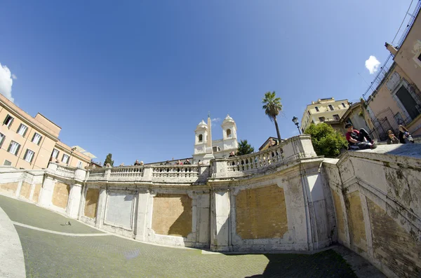 Trinita' dei Monti near Piazza di Spagna, Rome — Stock Photo, Image