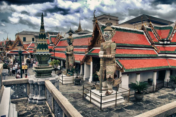 Dettaglio di un tempio thailandese a Bangkok — Foto Stock