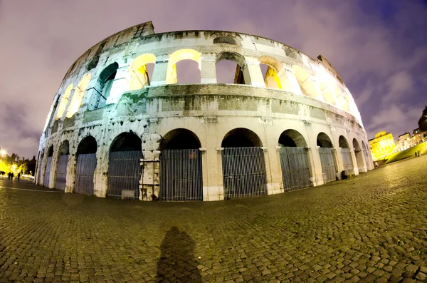 Světla Koloseum v noci — Stock fotografie
