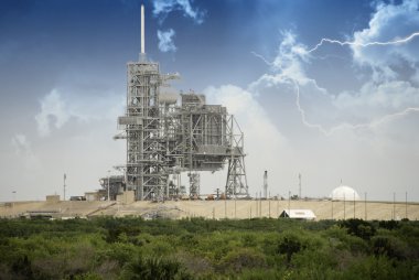 cape canaveral üzerinde fırtına