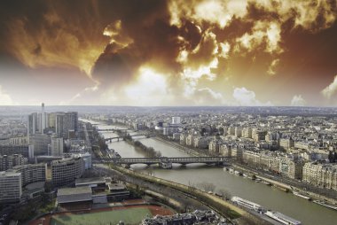 Eyfel Kulesi 'nden Paris manzarası