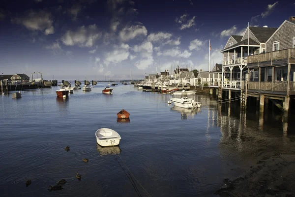 Casas sobre el agua en Nantucket al atardecer, Massachusetts —  Fotos de Stock