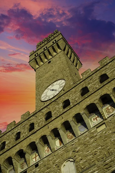 Знизу вгору зору П'яцца Сіньйорія делла у Флоренції — стокове фото