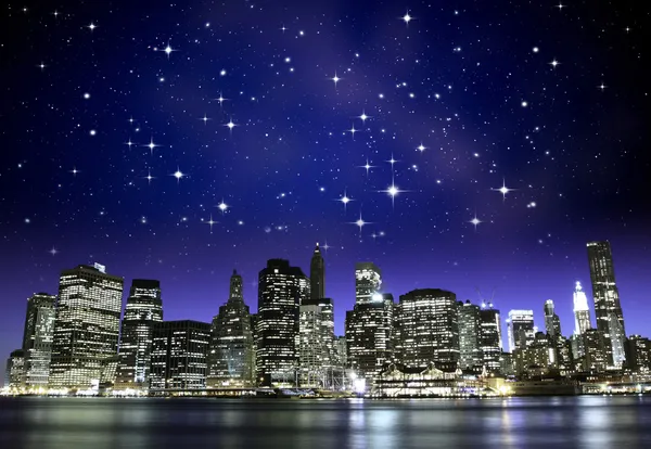 Stjärnklart över new Yorks skyskrapor — Stockfoto