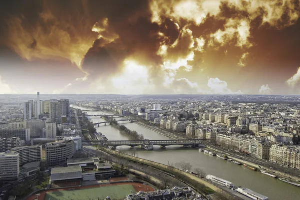 Vue de Paris depuis la tour Eiffel — Photo