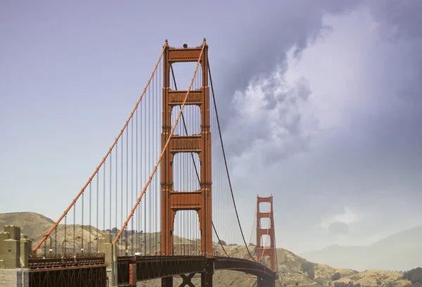 Мост Золотые ворота в Сан-Франциско — стоковое фото