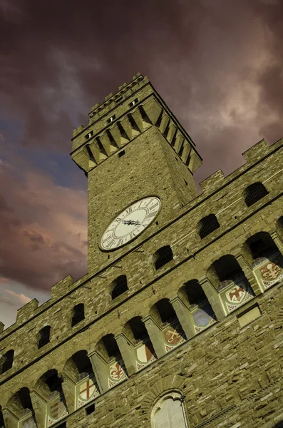 Знизу вгору зору П'яцца Сіньйорія делла у Флоренції — стокове фото