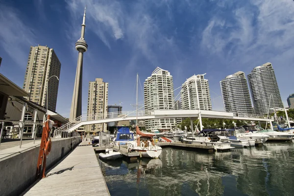 从一个码头，加拿大多伦多的视图 — 图库照片