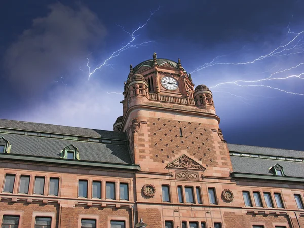 Storm approaching Post Office Building in Stockholm — Stock Photo, Image