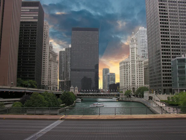 Хмарочоси Чикаго, Іллінойс — стокове фото