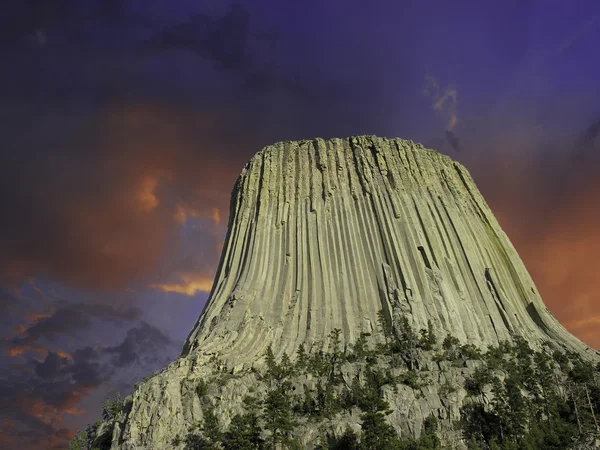 Sunset over Devils Tower, США . — стоковое фото