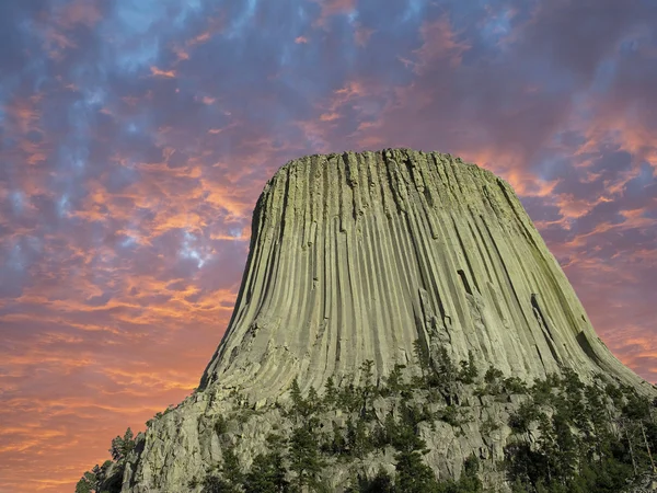 Colors of Sunset over Devils Tower, U.S.A. — Stock Photo, Image