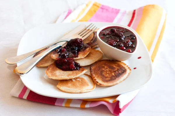 stock image Pancakes with berries