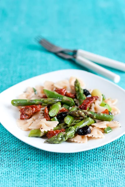 Pasta with asparagus — Stock Photo, Image