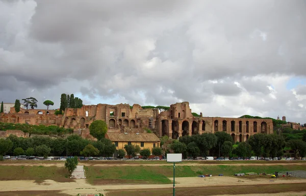 Руины Рима — стоковое фото
