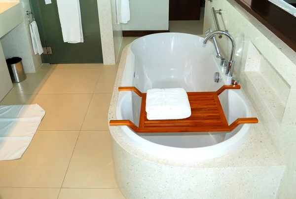 Bathroom at the luxury hotel, Pattaya, Thailand — Stock Photo, Image