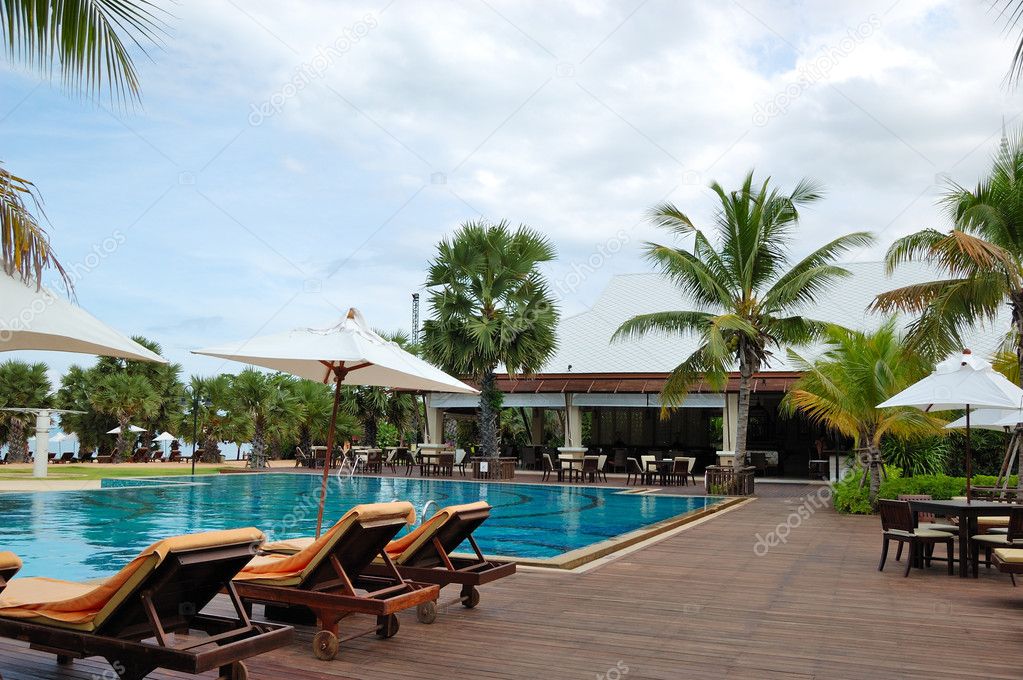 Swimming pool at the beach and bar of the popular hotel, Pattaya