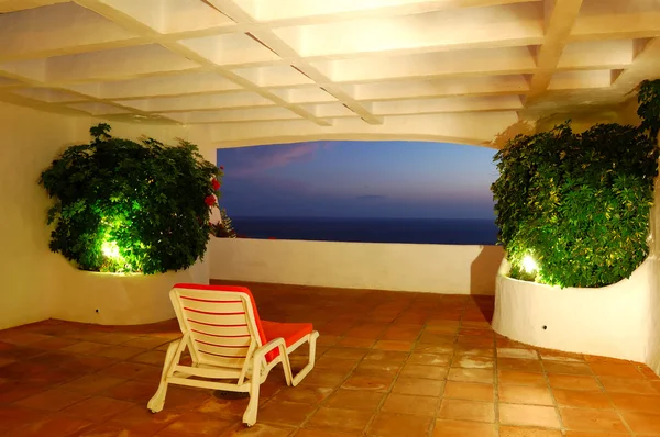 Vedere la mare de la o terasă de hotel de lux, plajă și Atlantic — Fotografie, imagine de stoc