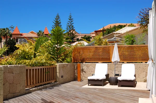 Sunbeds at the outdoor of luxury villa, Tenerife island, Spain — Stock Photo, Image
