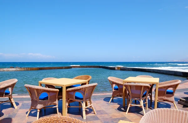 Szabadtéri étterem a tengerparton, a sziget tenerife, Spanyolország — Stock Fotó