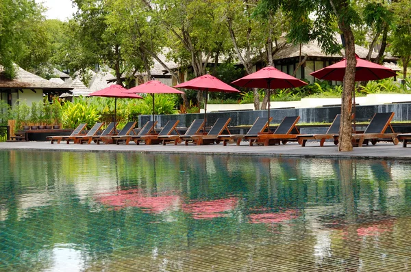 Uszoda, a luxus hotel, phuket, Thaiföld — Stock Fotó