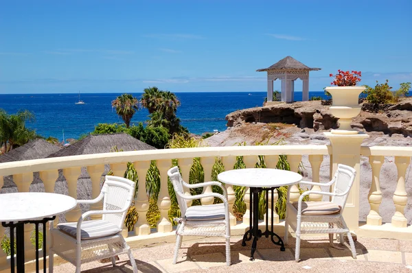 Βεράντα με θέα στη θάλασσα από το εστιατόριο του πολυτελούς ξενοδοχείου, Τενερίφη isla — Φωτογραφία Αρχείου