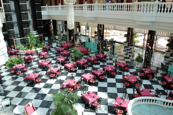 Restaurace je interiér na luxusní hotel, ostrov tenerife, spai — Stock fotografie