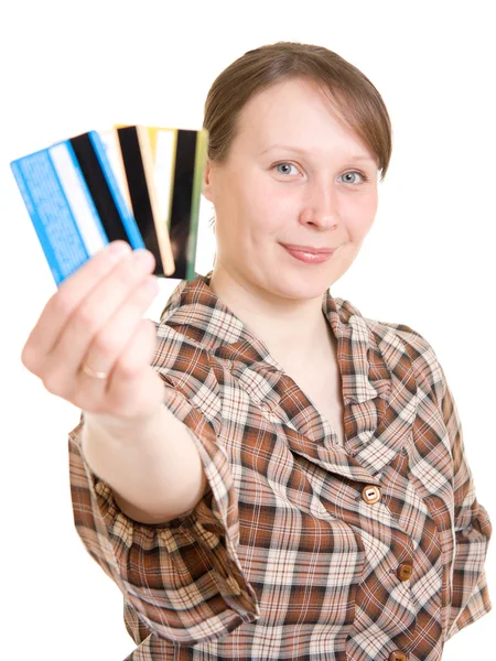 Kızla bir bankamatik kartı elinde — Stok fotoğraf