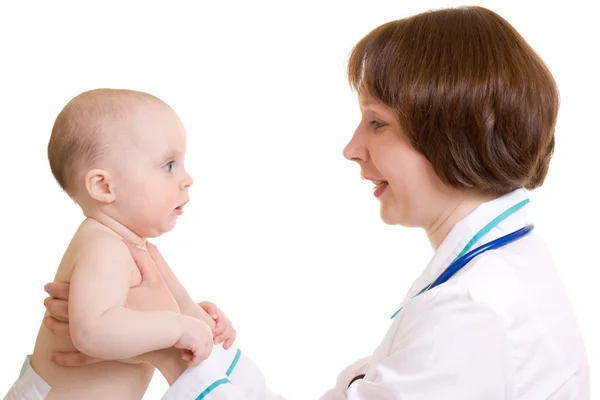 Arzt mit Baby auf weißem Hintergrund. — Stockfoto