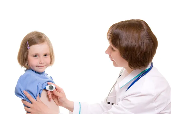 Médico y niño sobre un fondo blanco . — Foto de Stock