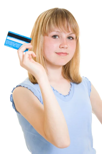 Девушка с дебетовой картой в руке — стоковое фото